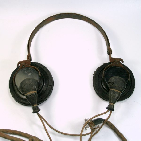 Vintage Set Of Bakelite Headphones. For Sale